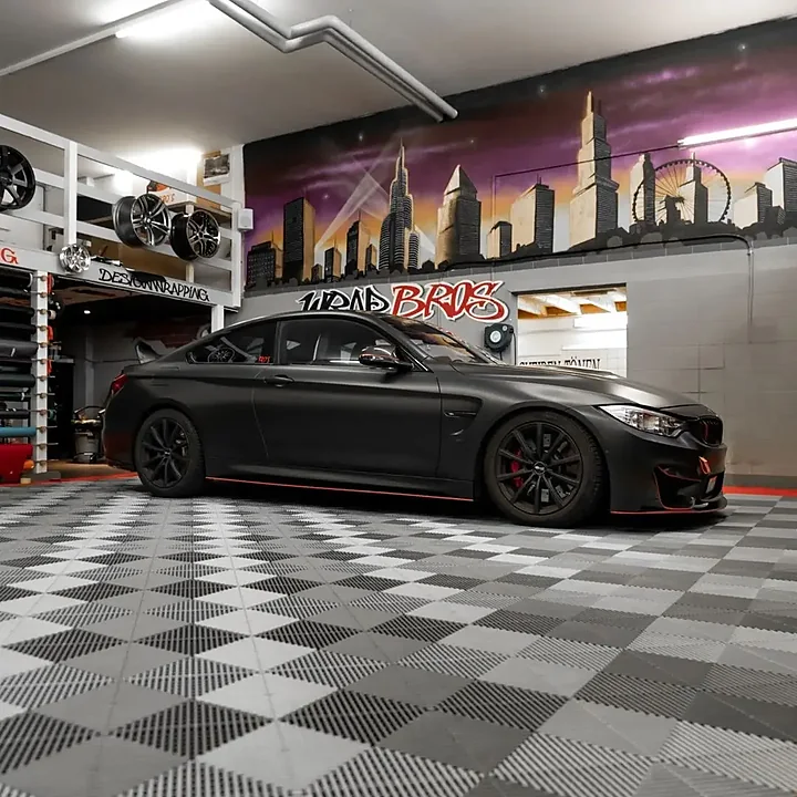 BMW M4 (F82), Folierung, Bild 6