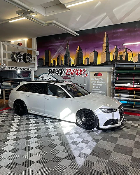 Audi RS6, Chrome Delete + Bodykit + Räder von WrapBro's