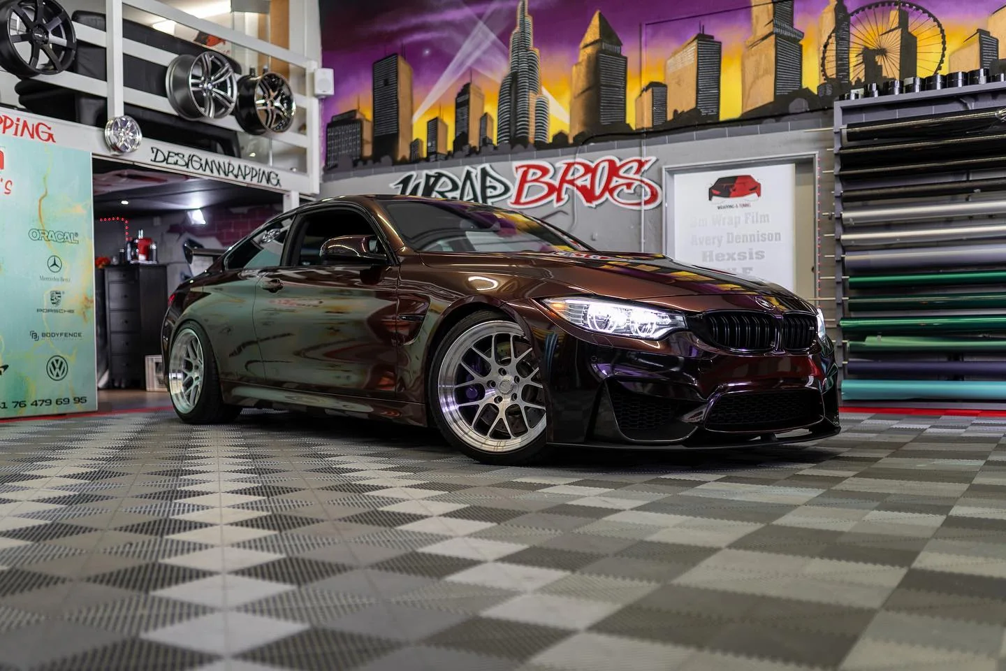 BMW M4, Folierung + Felgen