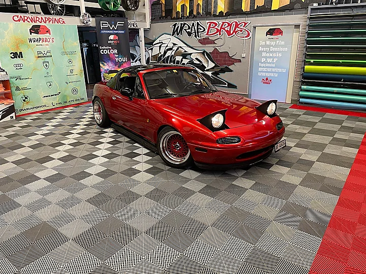 Mazda MX-5 Miata, Folierung, Bild 1