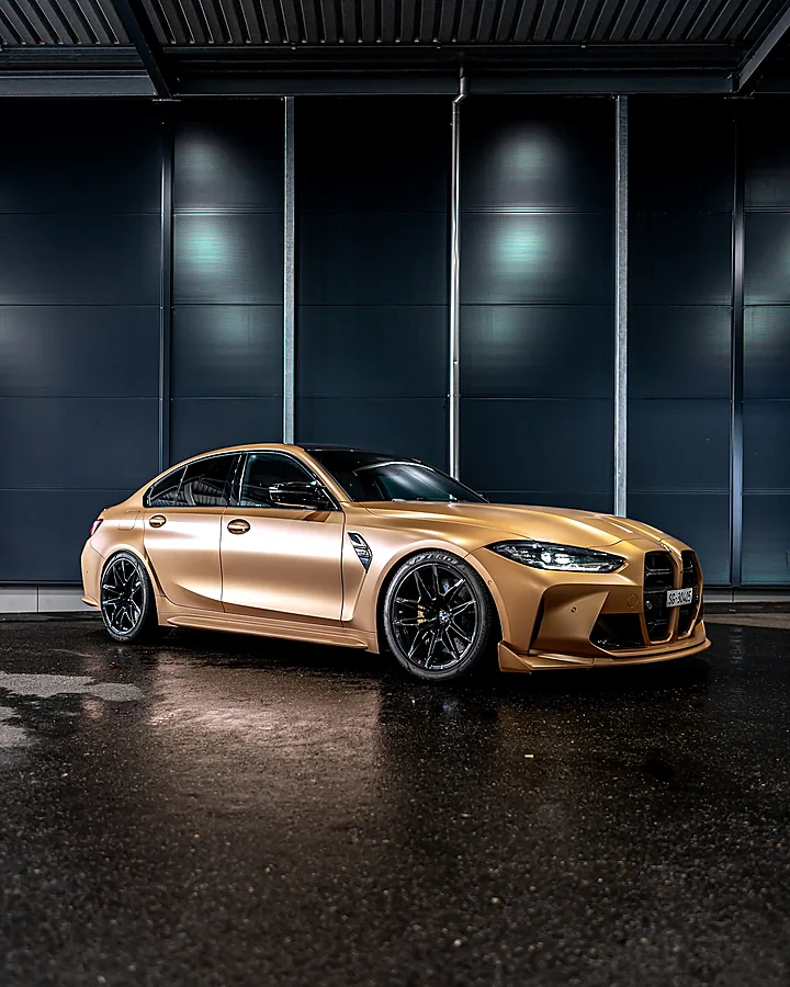 BMW M3 (G80), Oracal Bronze