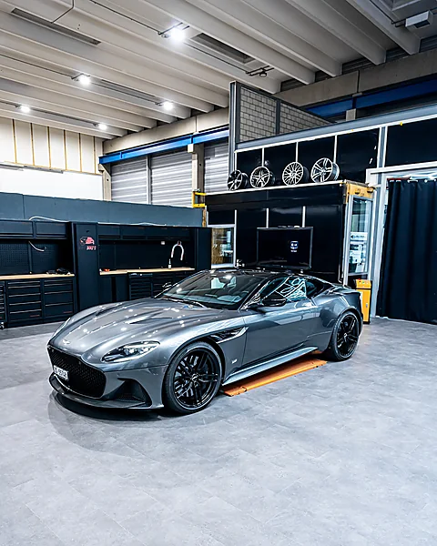 Aston Martin DBS Superleggera, PPF von WrapBro's