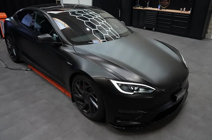 Tesla, PPF, Bild 3